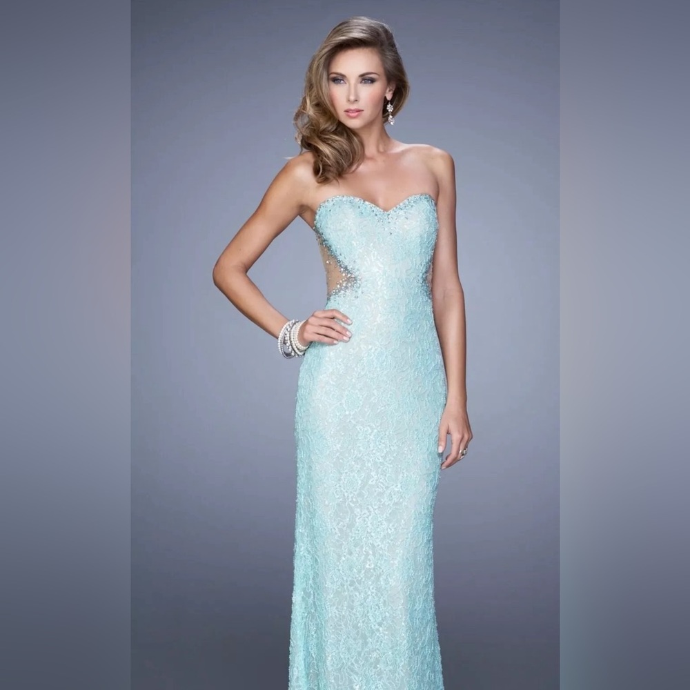 BNWT mint La Femme dress